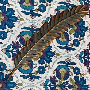 Feather Accent, bronze and turquoise, EUC BOGO 🌻